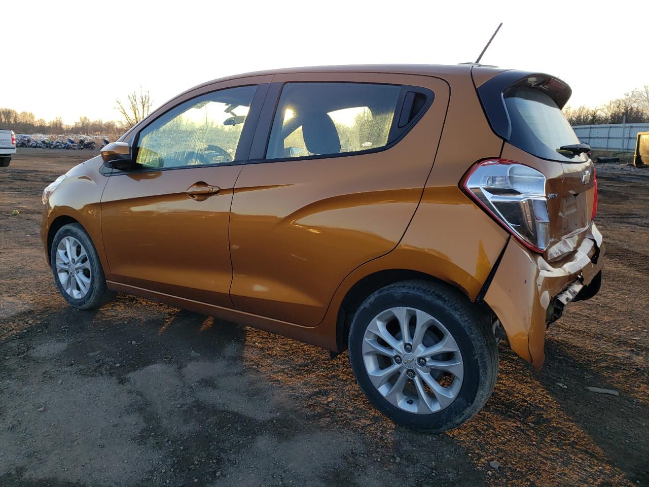 Image 2 of 2019 CHEVROLET SPARK 1LT 2019 with VIN KL8CD6SA7KC709934