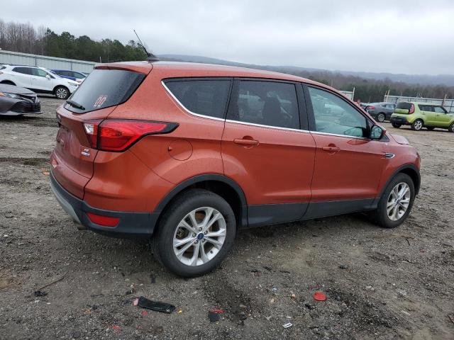 Изображение 3 2019 FORD ESCAPE SE 2019 с VIN 1FMCU9GD7KUC21312