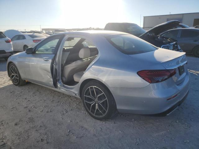 Image 2 of 2022 MERCEDES-BENZ E 350 2022 with VIN W1KZF8DB9NB098883