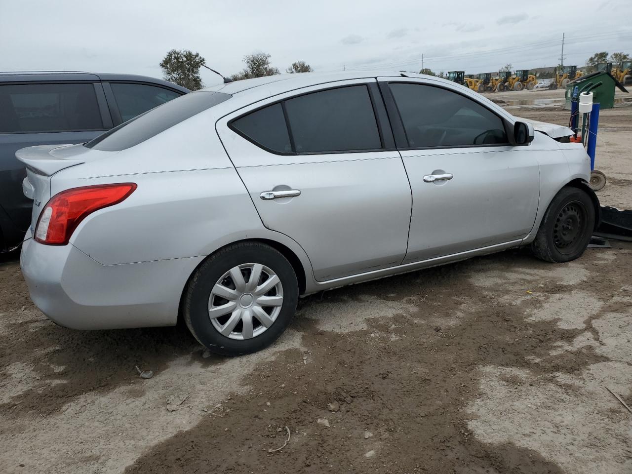 Image 3 of 2014 NISSAN VERSA S 2014 with VIN 3N1CN7AP7EL804537