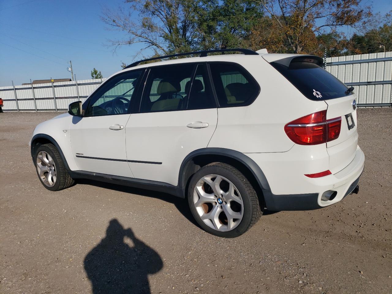 Изображение 2 2011 BMW X5 XDRIVE35I 2011 с VIN 5UXZV4C5XBL406570