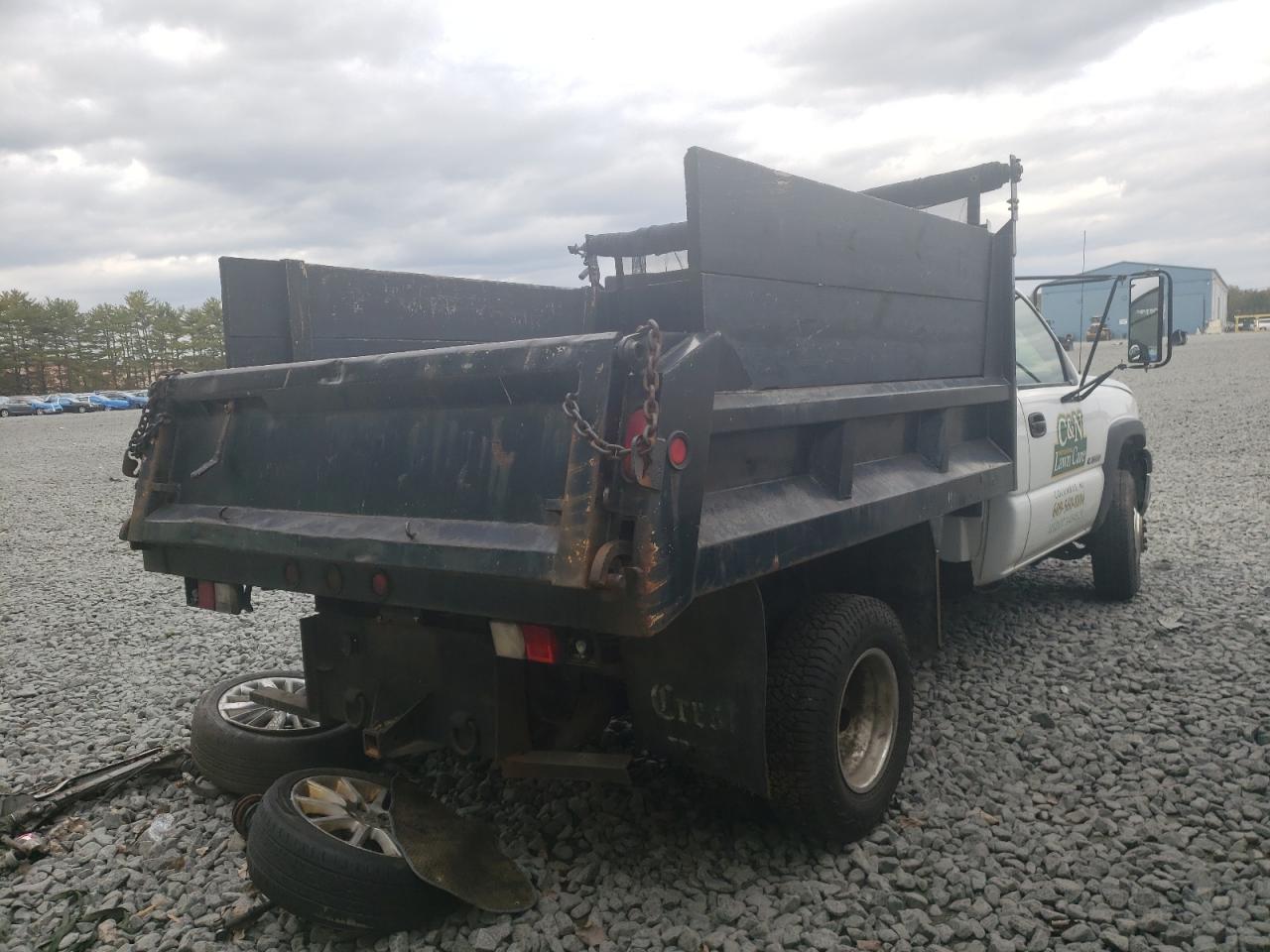 Image 3 of 2004 CHEVROLET SILVERADO K3500 2004 with VIN 1GBJK34U84E147404