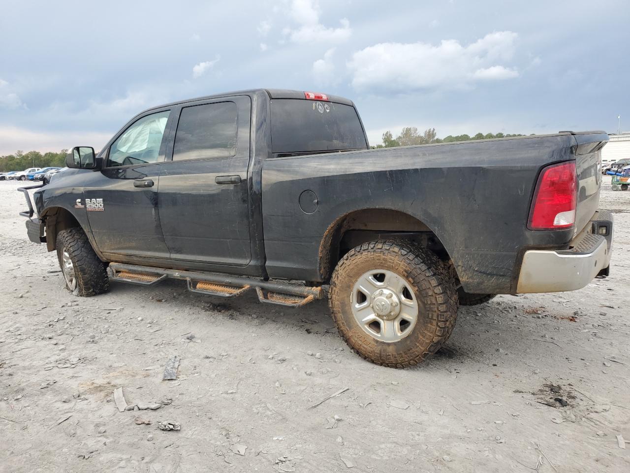 Obraz 2 z 2017 RAM 2500 ST 2017 z VIN 3C6UR5CL4HG671390