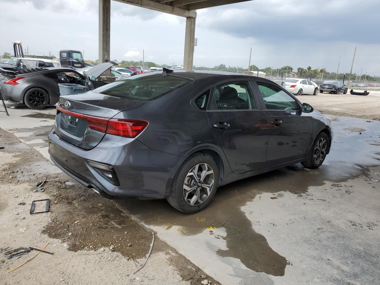 Obraz 3 z 2021 KIA FORTE FE 2021 z VIN 3KPF24AD0ME391595