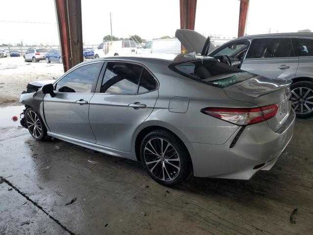 Image 2 of 2020 TOYOTA CAMRY SE 2020 with VIN 4T1G11AK1LU358802