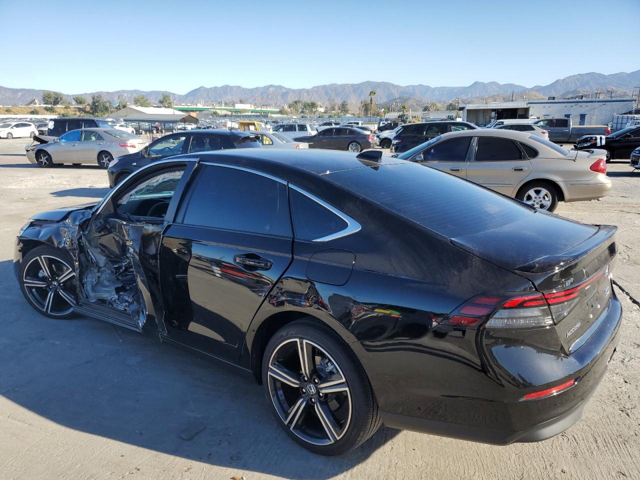 Изображение 2 2023 HONDA ACCORD HYBRID SPORT 2023 с VIN 1HGCY2F52PA040235