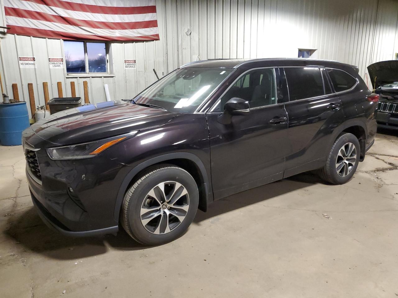 Obraz 2021 TOYOTA HIGHLANDER XLE 2021