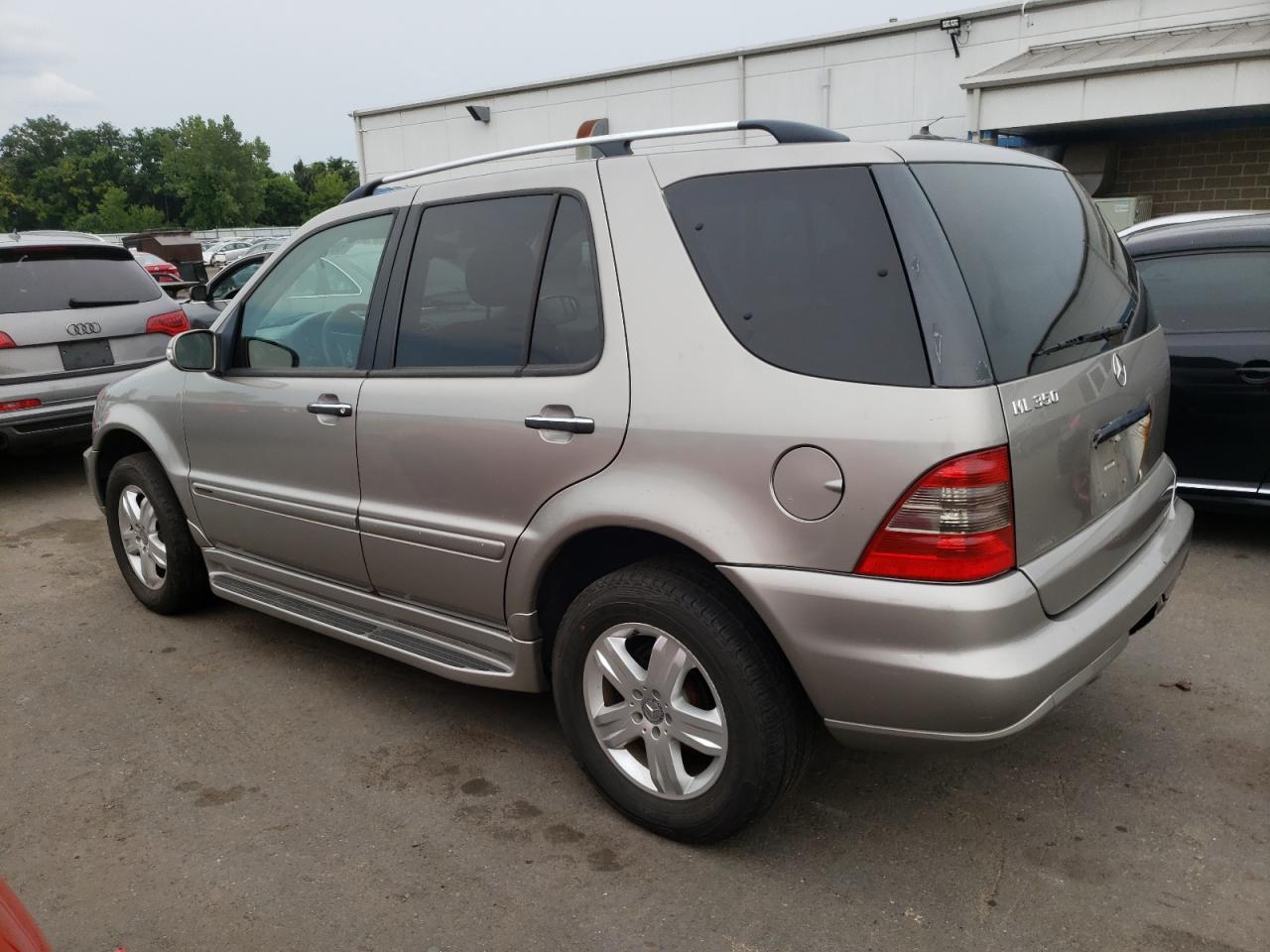 Image 2 of 2005 MERCEDES-BENZ ML 350 2005 with VIN 4JGAB57E45A528375