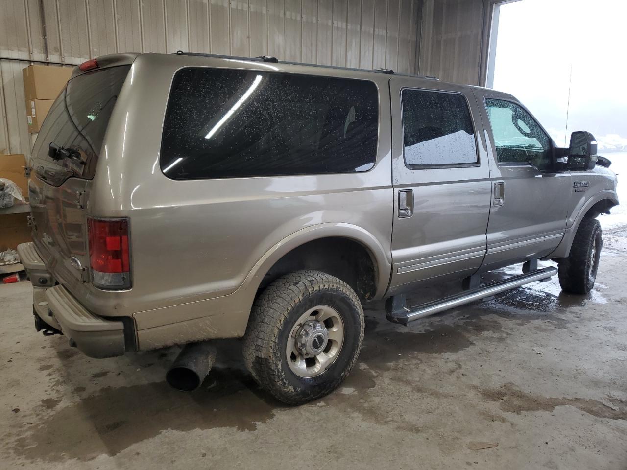 Image 3 of 2005 FORD EXCURSION LIMITED 2005 with VIN 1FMSU43P95EA57526
