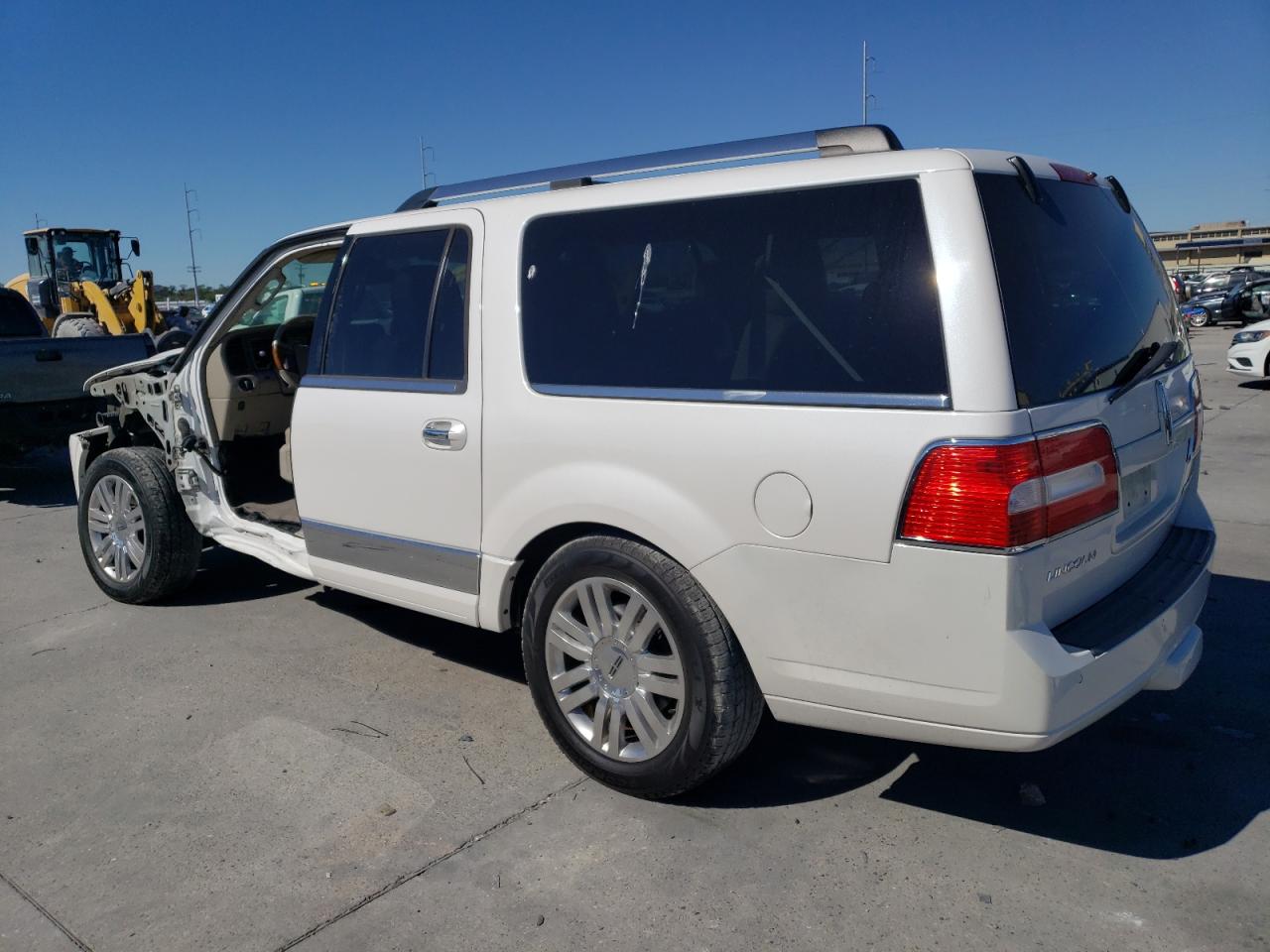 Obraz 2 z Lincoln Navigator L 2012 z VIN 5LMJJ3H59CEL08898