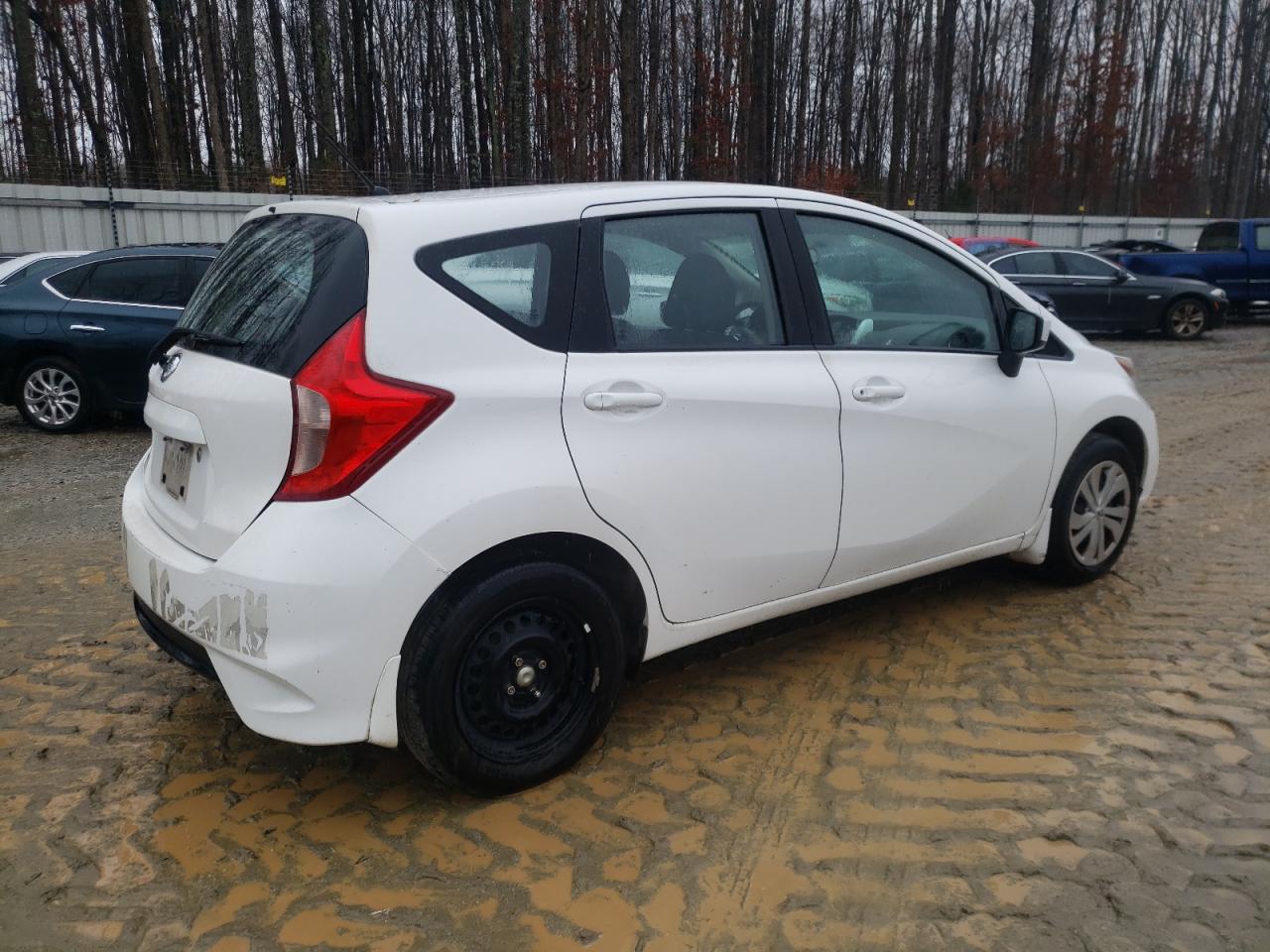 Obraz 3 z 2018 NISSAN VERSA NOTE S 2018 z VIN 3N1CE2CP1JL359416