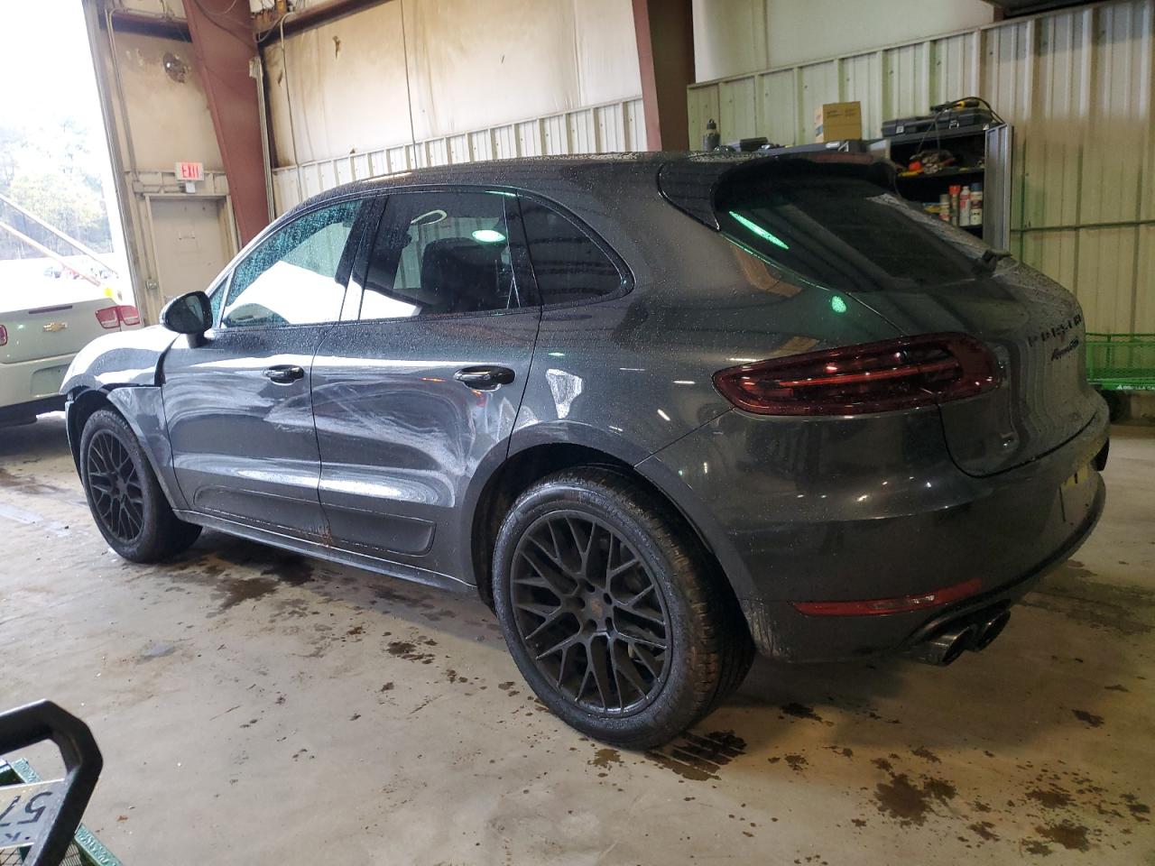 Изображение 2 2017 PORSCHE MACAN GTS 2017 с VIN WP1AG2A58HLB52090