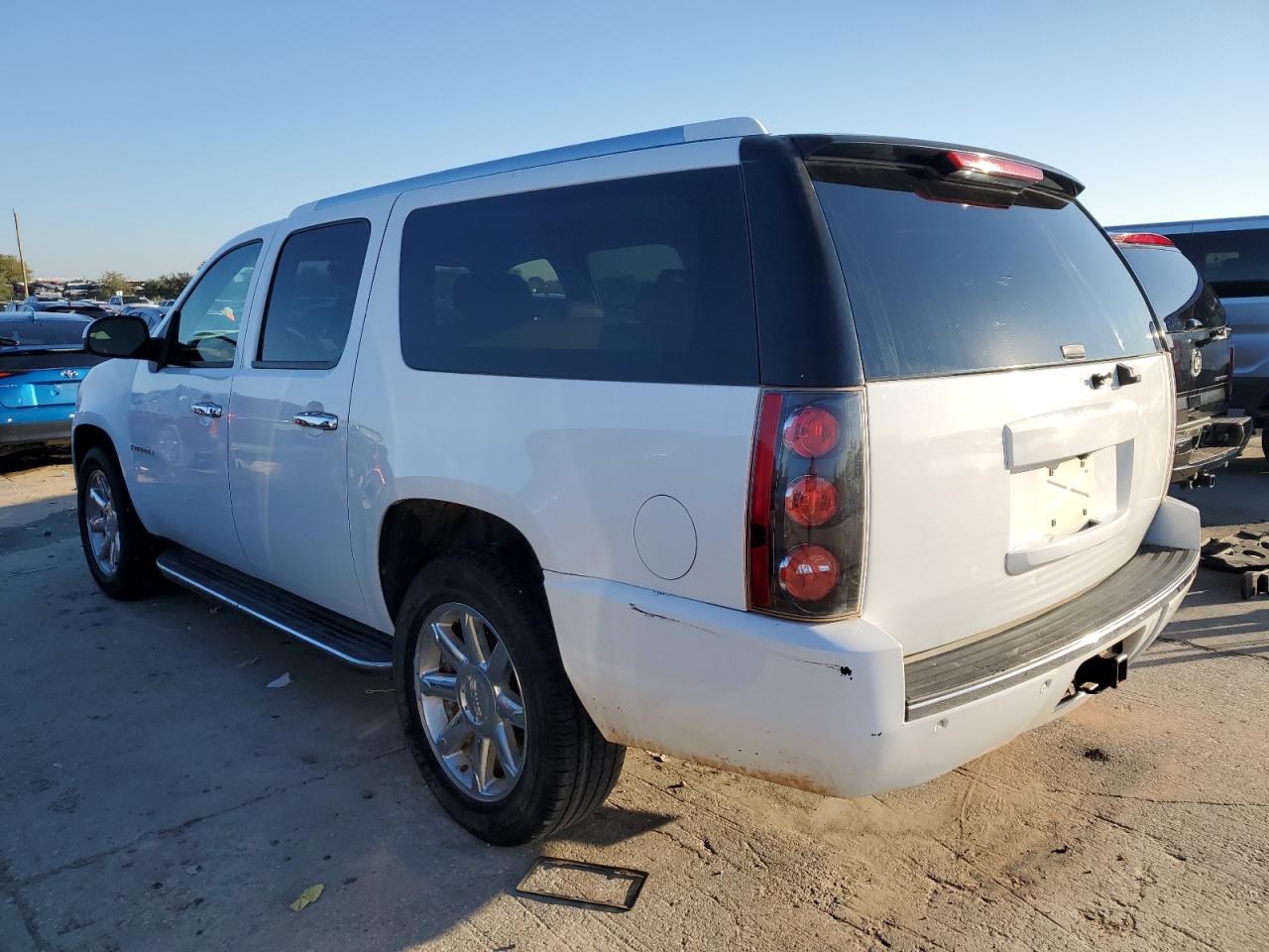 Obraz 2 z 2007 GMC YUKON XL DENALI 2007 z VIN 1GKFK66847J398150