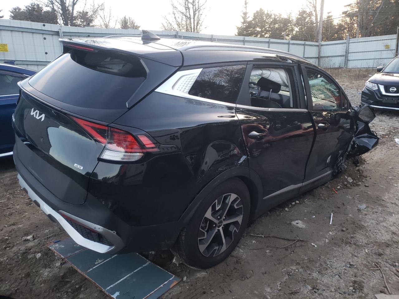 Изображение 3 2023 KIA SPORTAGE EX 2023 с VIN 5XYK3CAF8PG031067