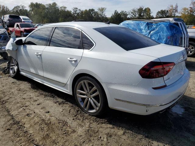 Изображение 2 2017 VOLKSWAGEN PASSAT R-LINE 2017 с VIN 1VWDT7A35HC061149
