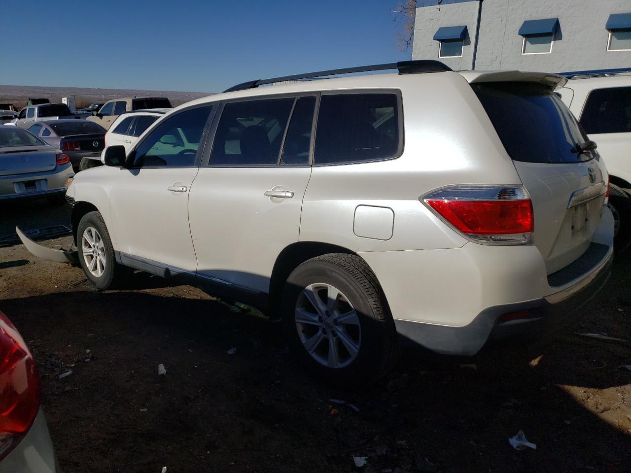 Obraz 2 z 2013 TOYOTA HIGHLANDER BASE 2013 z VIN 5TDBK3EH5DS197088