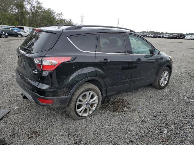 Image 3 of 2018 FORD ESCAPE SE 2018 with VIN 1FMCU0GD2JUC17002