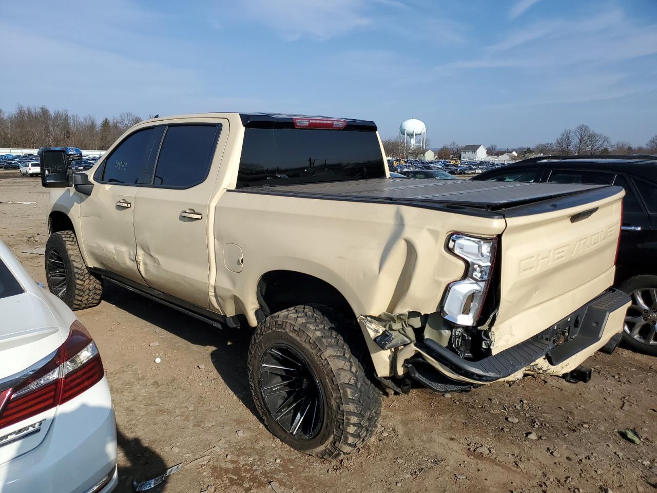 Изображение 2 2021 CHEVROLET SILVERADO K1500 LT TRAIL BOSS 2021 с VIN 3GCPYFED2MG402660