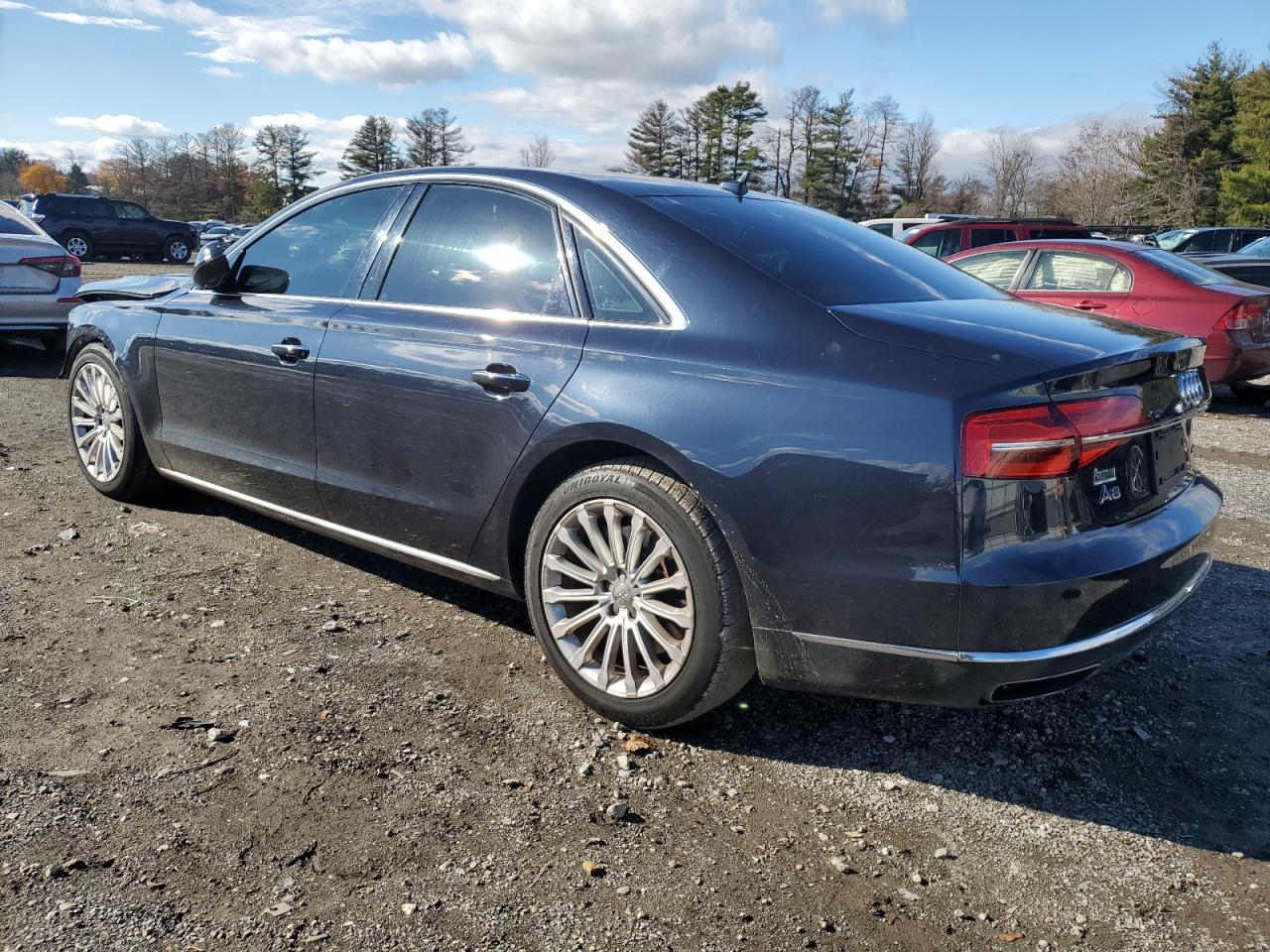 Изображение 2 2015 AUDI A8 QUATTRO 2015 с VIN WAUJGAFD9FN040425