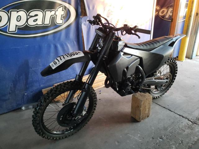 Obraz 2 z 2017 HUSQVARNA FC 350  2017 z VIN VBKUXP43XHM270771