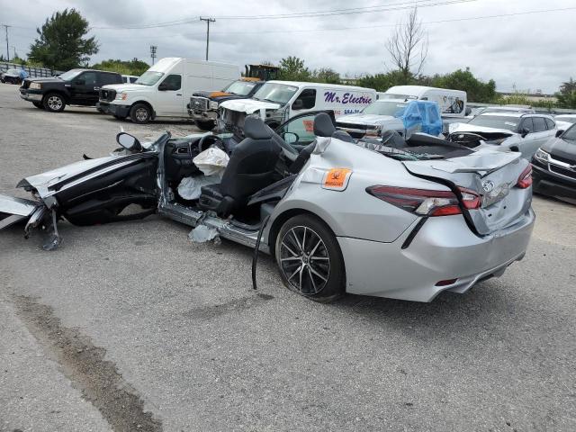 Obraz 2 z 2023 TOYOTA CAMRY SE NIGHT SHADE 2023 z VIN 4T1G11AK8PU729508