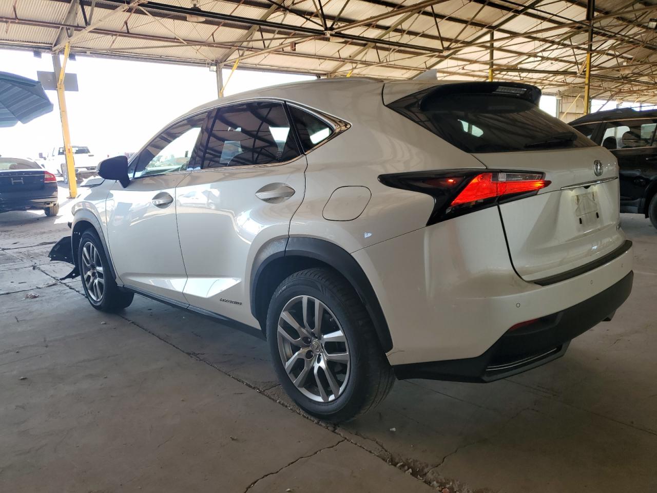 Obraz 2 z 2015 LEXUS NX 300H 2015 z VIN JTJBJRBZ4F2021062