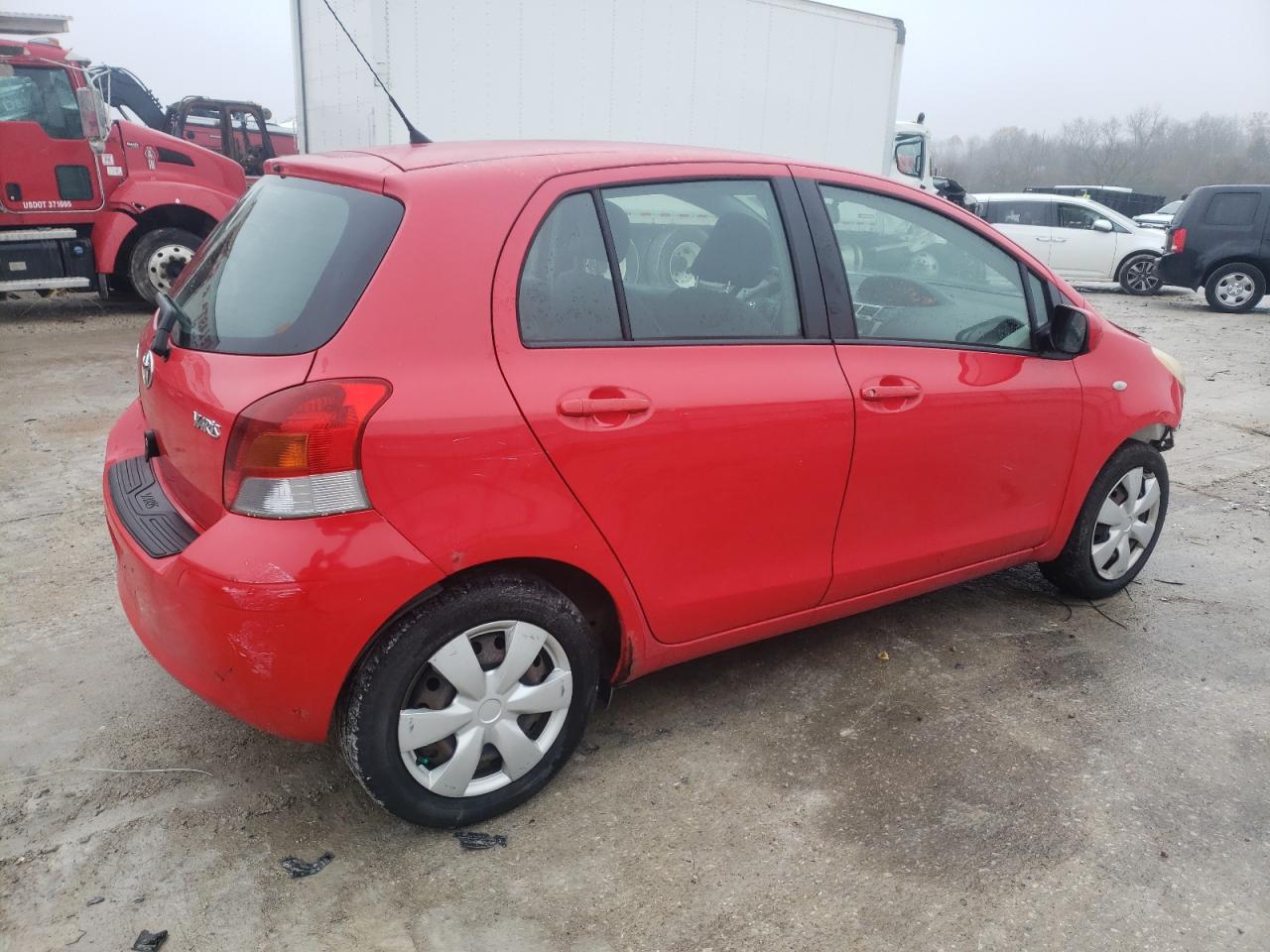 Изображение 3 2010 TOYOTA YARIS  2010 с VIN JTDKT4K31A5293636