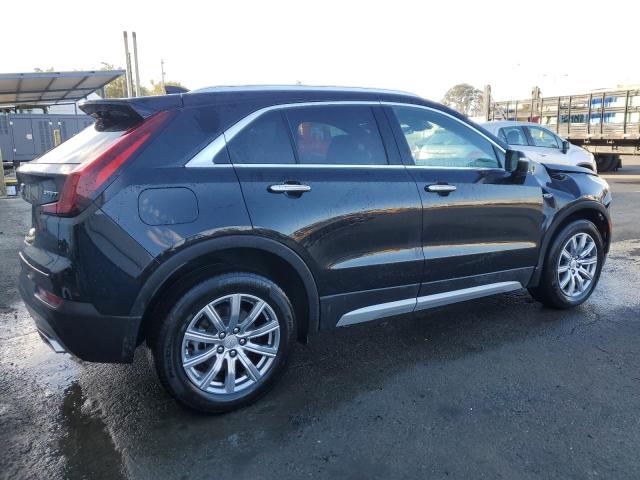 Obraz 3 z 2023 CADILLAC XT4 PREMIUM LUXURY 2023 z VIN 1GYFZCR45PF174395