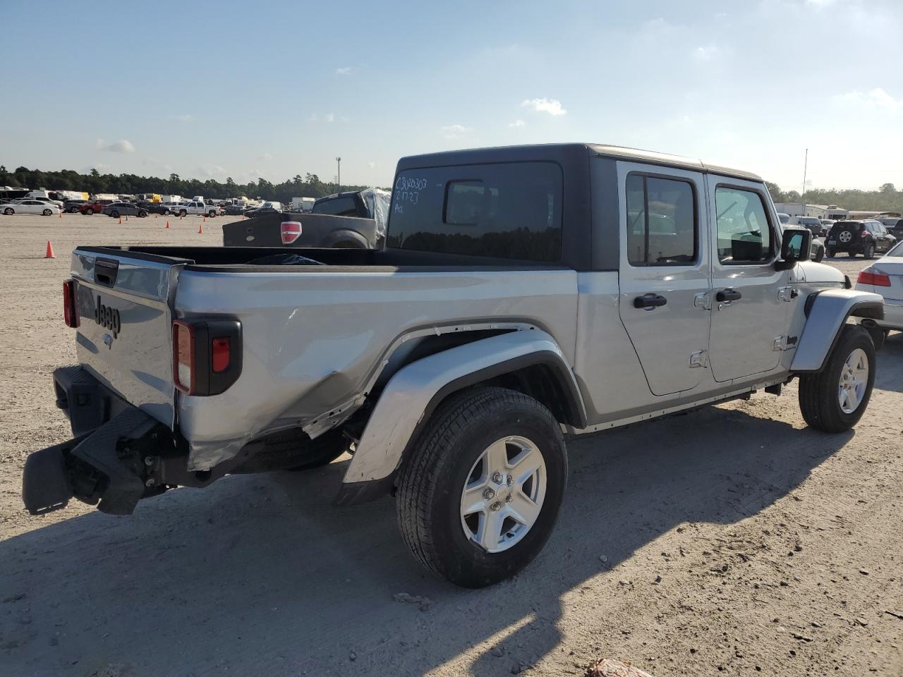 Image 3 of 2023 JEEP GLADIATOR SPORT 2023 with VIN 1C6HJTAG6PL535699