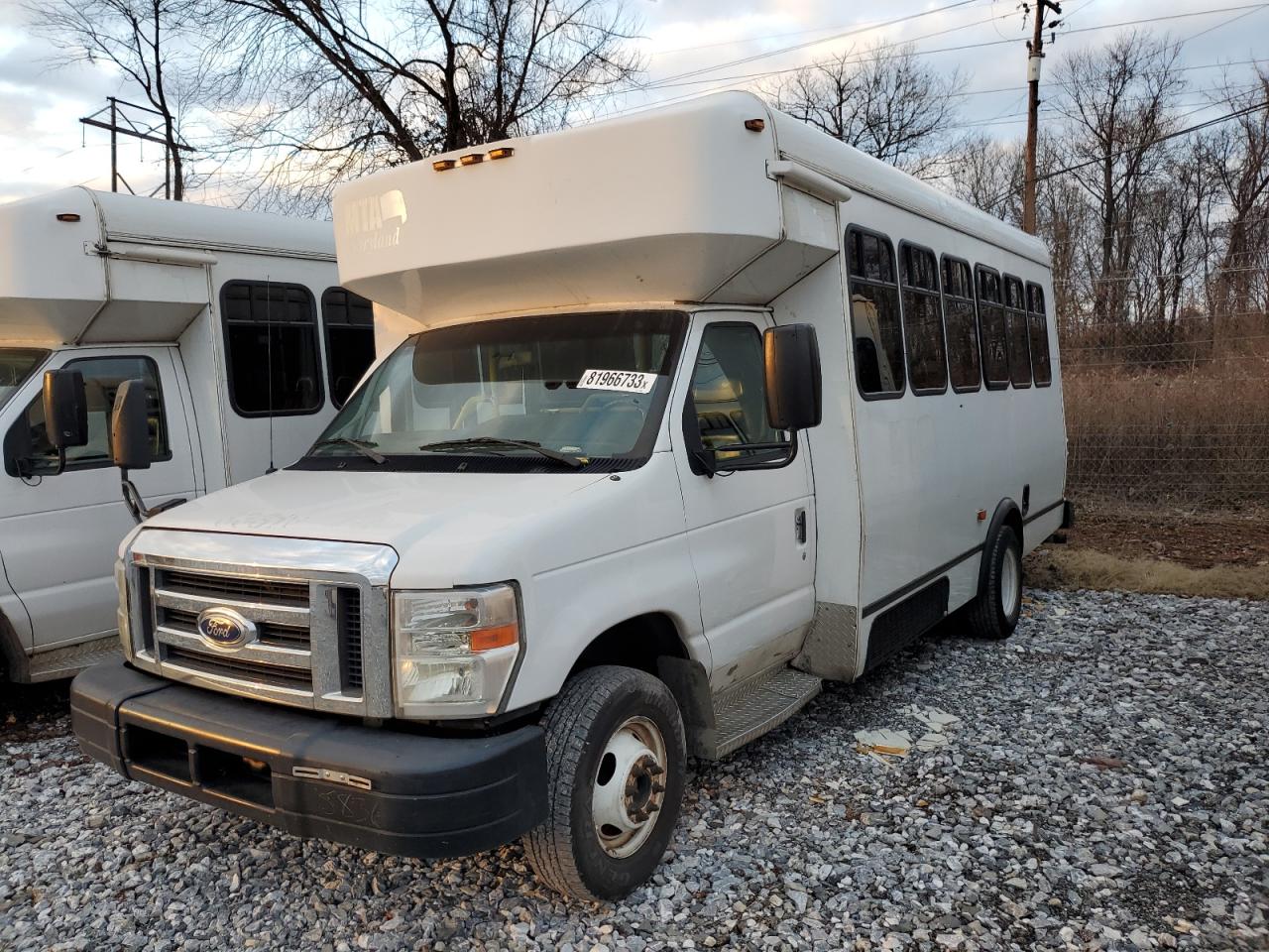 Obraz 1 z 2014 FORD ECONOLINE E450 SUPER DUTY CUTAWAY VAN 2014 z VIN 1FDFE4FS1EDA88225