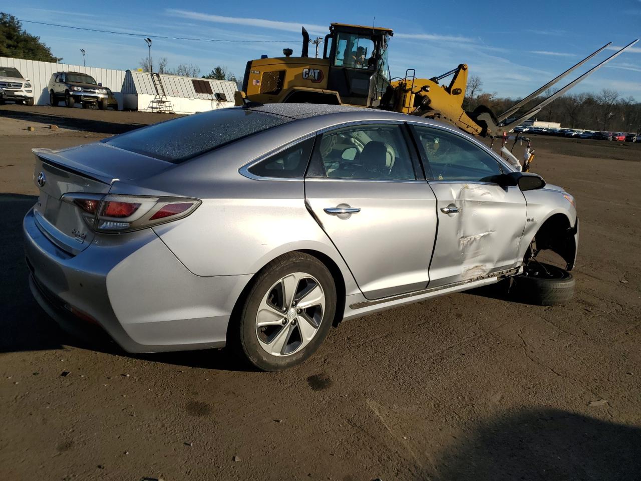 Obraz 3 z 2016 HYUNDAI SONATA HYBRID 2016 z VIN KMHE34L15GA023413
