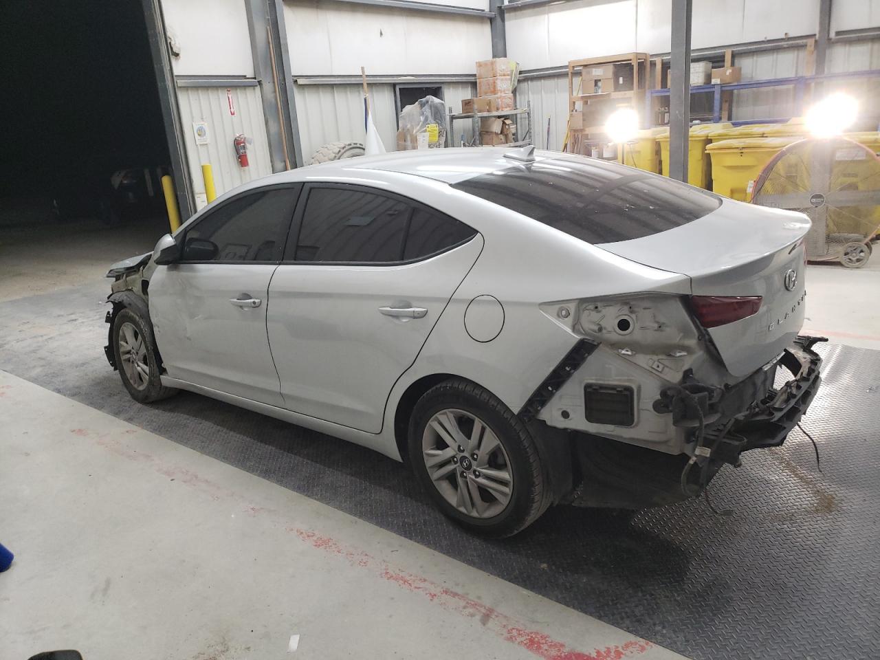 Изображение 2 2020 HYUNDAI ELANTRA SEL 2020 с VIN 5NPD84LF5LH537634