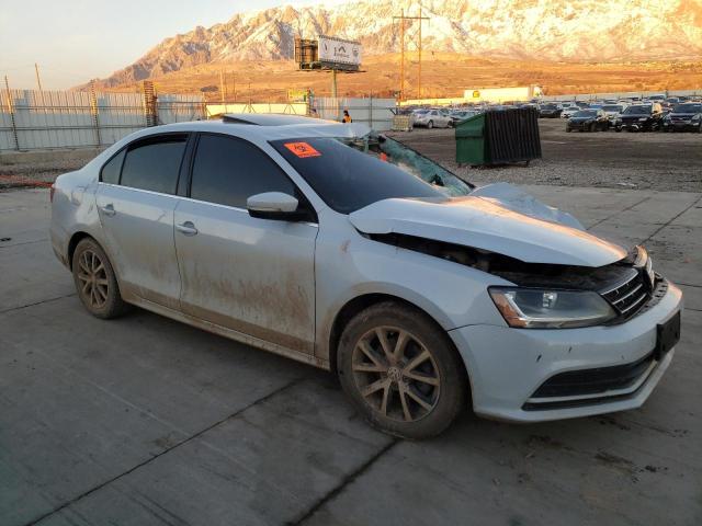 Image 1 of 2018 VOLKSWAGEN JETTA SE 2018 with VIN 3VWDB7AJXJM241488