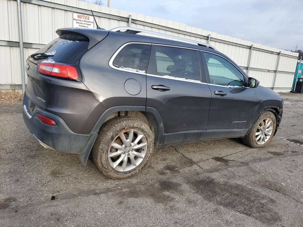 Image 3 of 2015 JEEP CHEROKEE LIMITED 2015 with VIN 1C4PJMDS5FW676576