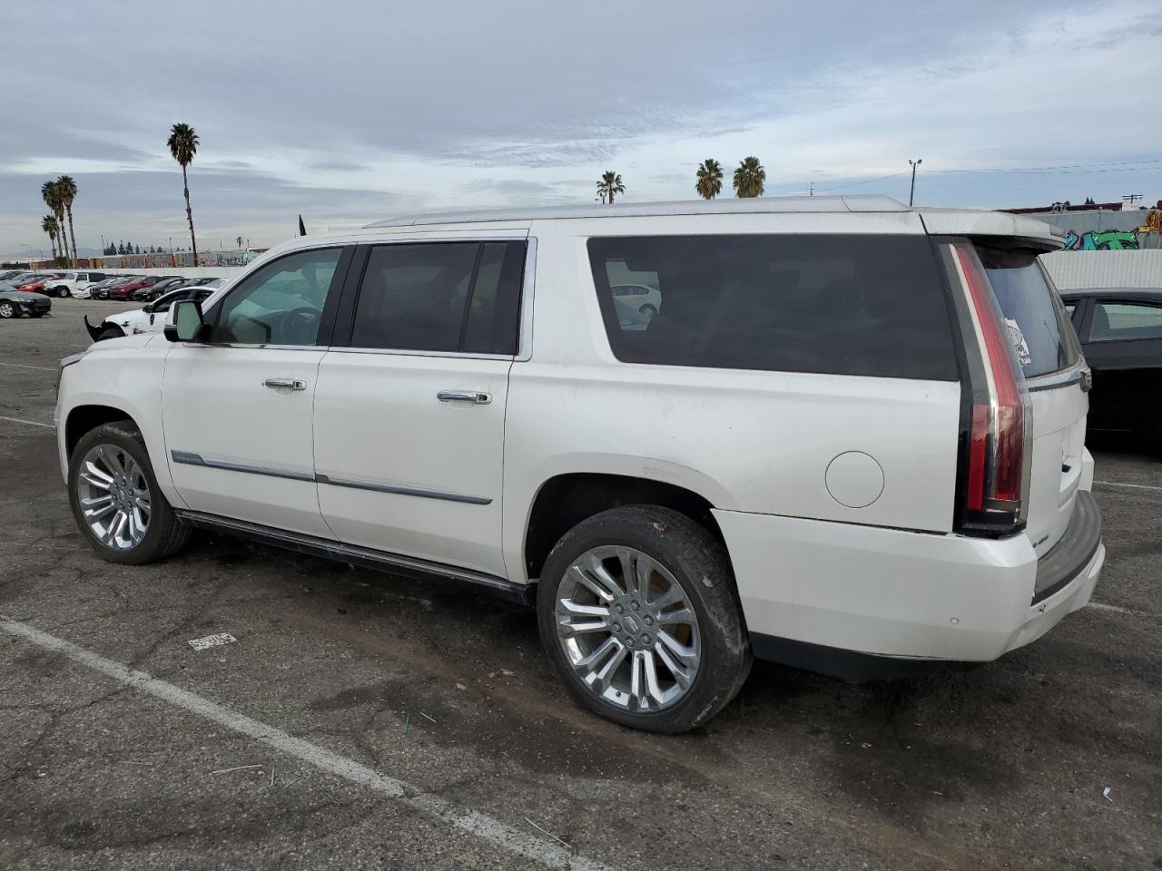 Obraz 2 z 2020 CADILLAC ESCALADE ESV PREMIUM LUXURY 2020 z VIN 1GYS4JKJ6LR306154
