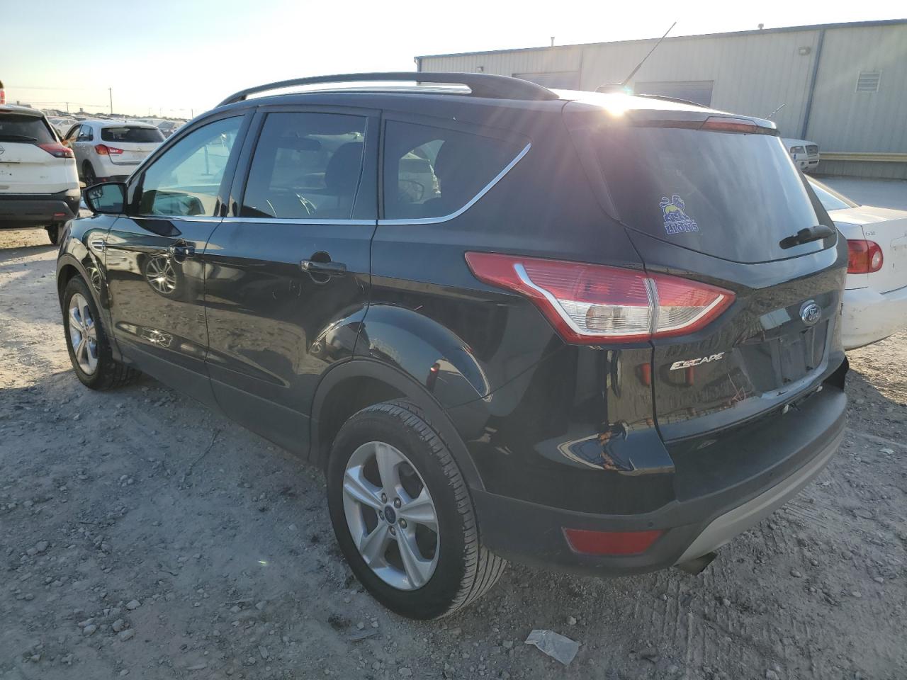 Image 2 of 2016 FORD ESCAPE SE 2016 with VIN 1FMCU9GX3GUC32342