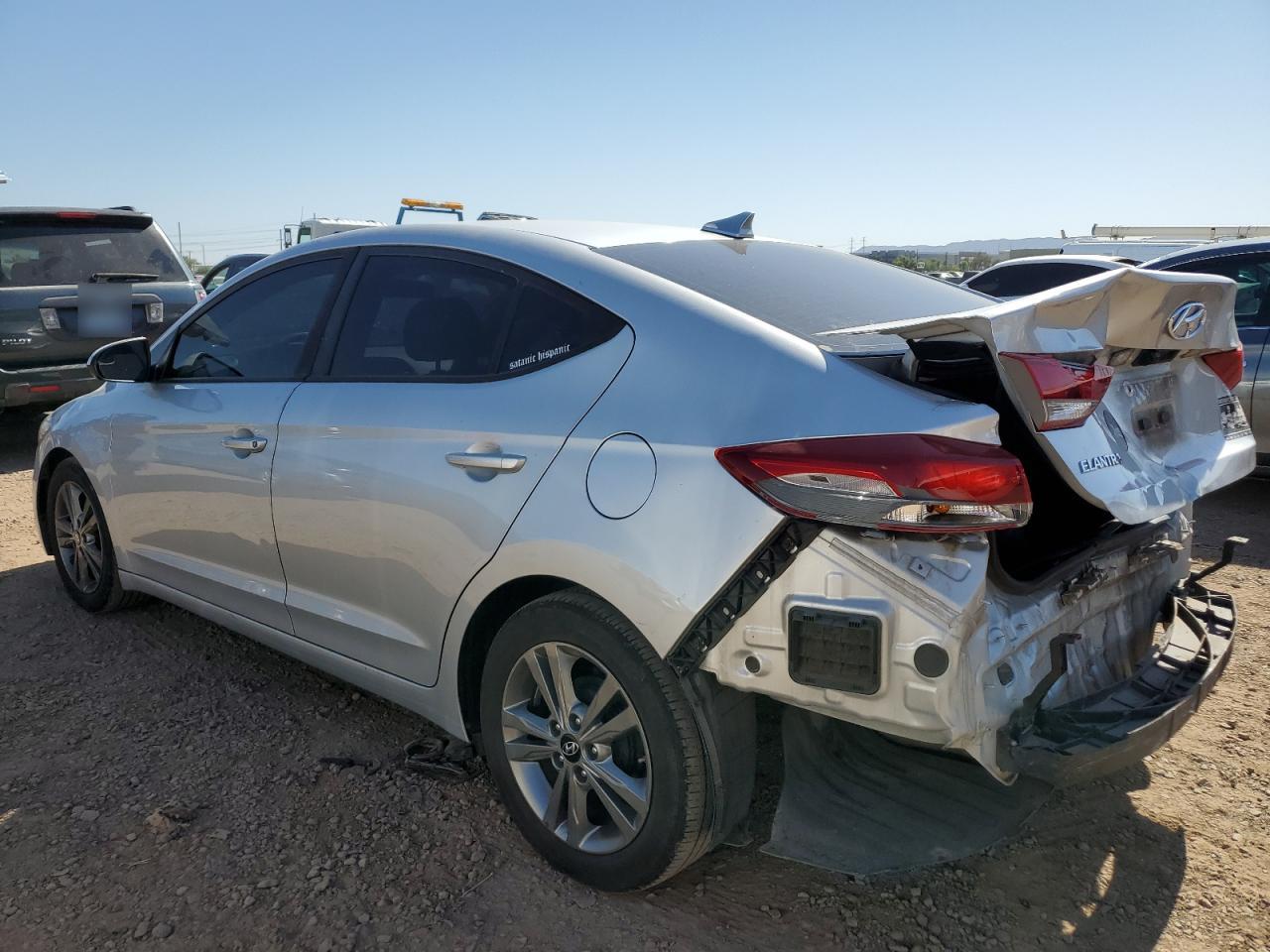 Изображение 2 2017 HYUNDAI ELANTRA SE 2017 с VIN 5NPD84LF2HH101718