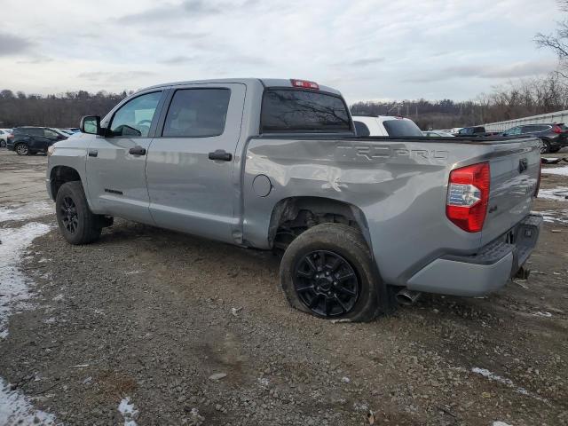 Obraz 2 z 2017 TOYOTA TUNDRA CREWMAX SR5 2017 z VIN 5TFDY5F19HX586823