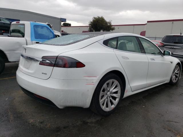 Obraz 3 z 2016 TESLA MODEL S  2016 z VIN 5YJSA1E23GF150122