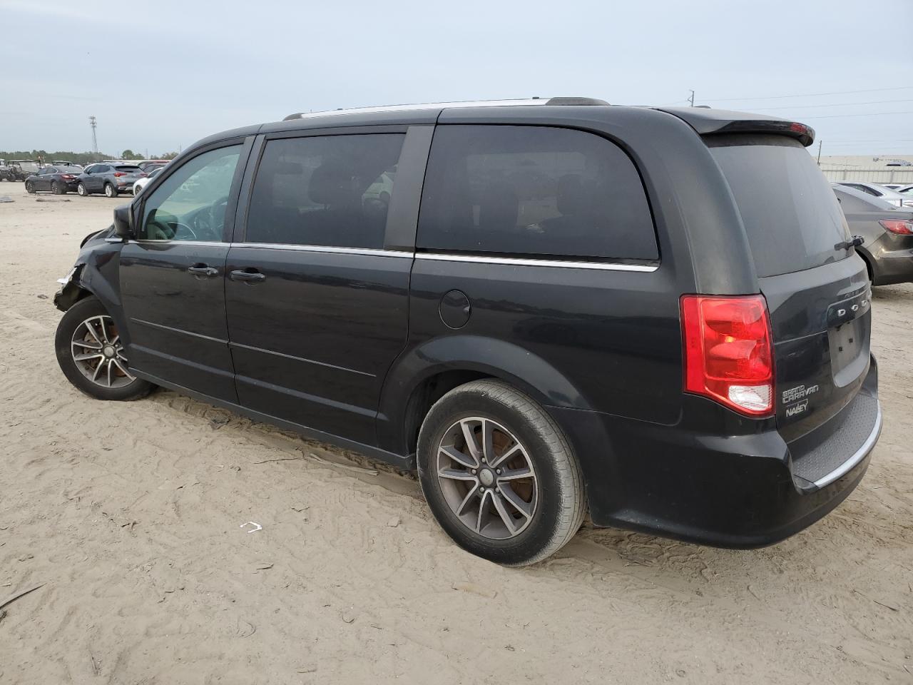 Image 2 of 2017 DODGE GRAND CARAVAN SXT 2017 with VIN 2C4RDGCG8HR787004