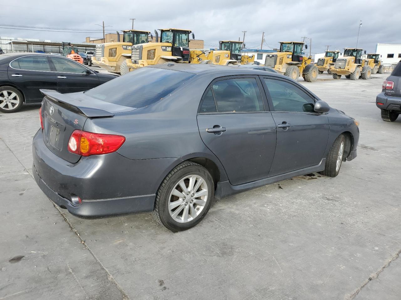 Image 3 of 2010 TOYOTA COROLLA BASE 2010 with VIN 2T1BU4EE2AC439197