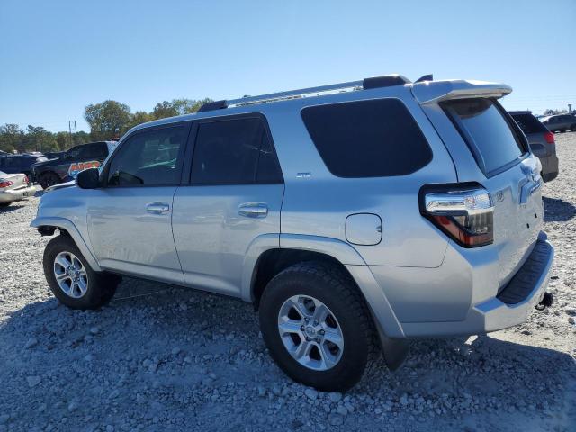 Изображение 2 2019 TOYOTA 4RUNNER SR5 2019 с VIN JTEBU5JR4K5656453