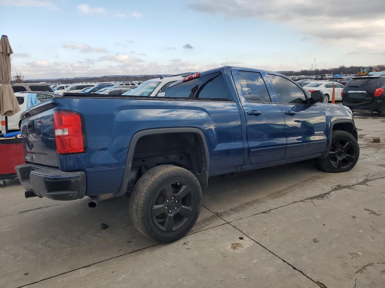 Obraz 3 z 2016 GMC SIERRA K1500 2016 z VIN 1GTV2LEC9GZ394009