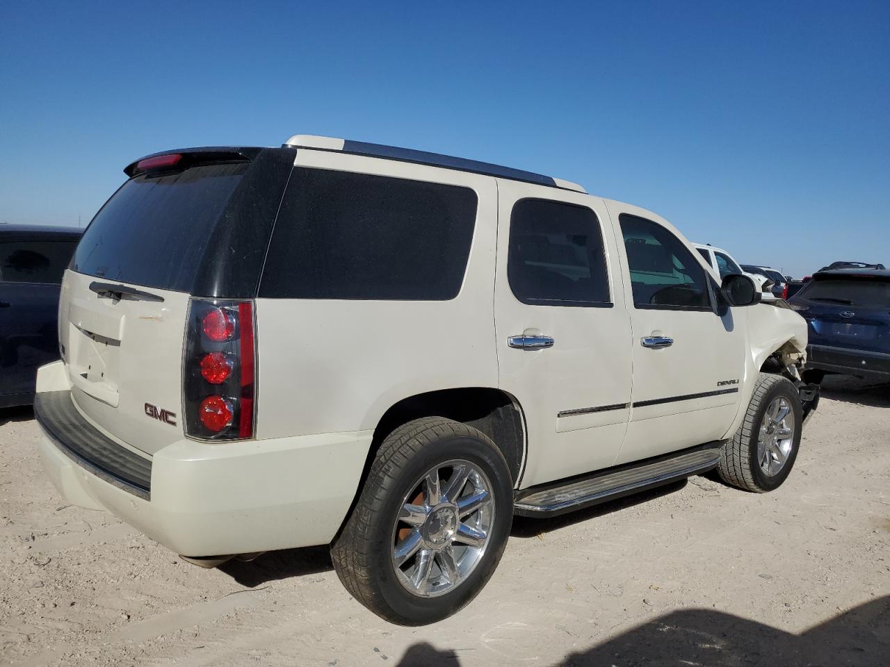 Изображение 3 2011 GMC YUKON DENALI 2011 с VIN 1GKS2EEF6BR316891