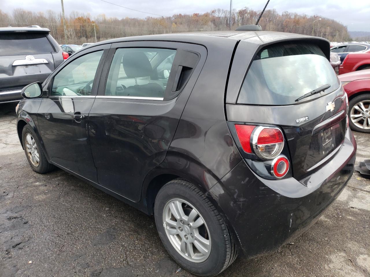 Изображение 2 2015 CHEVROLET SONIC LT 2015 с VIN 1G1JC6SH6F4189152