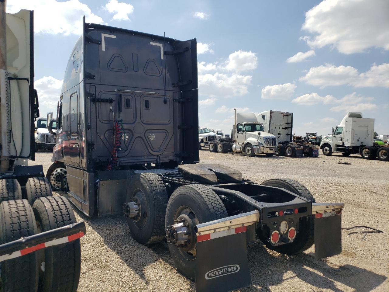 Obraz 3 z 2021 FREIGHTLINER CASCADIA 126  2021 z VIN 3AKJHHDR5MSMX5066