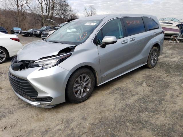 Obraz 1 z 2021 TOYOTA SIENNA LE 2021 z VIN 5TDKRKEC8MS064707