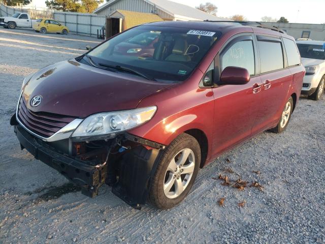 Obraz 2 z 2015 TOYOTA SIENNA LE 2015 z VIN 5TDKK3DC7FS571449
