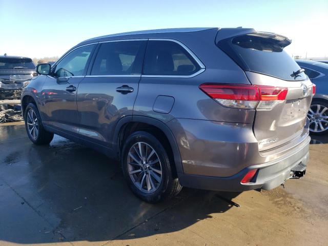 Obraz 2 z 2019 TOYOTA HIGHLANDER SE 2019 z VIN 5TDKZRFH4KS551161