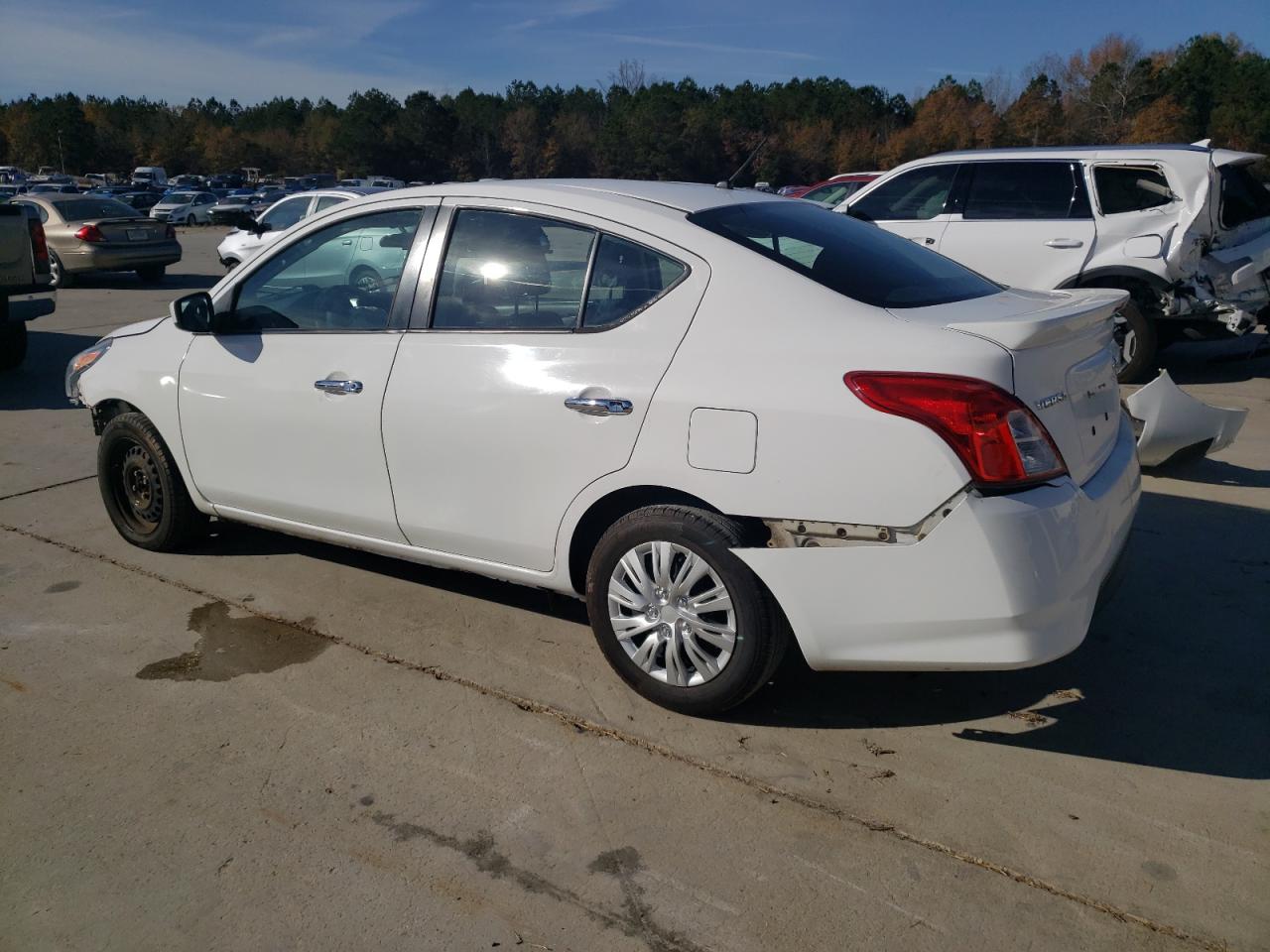 Obraz 2 z 2017 NISSAN VERSA S 2017 z VIN 3N1CN7AP4HL859404